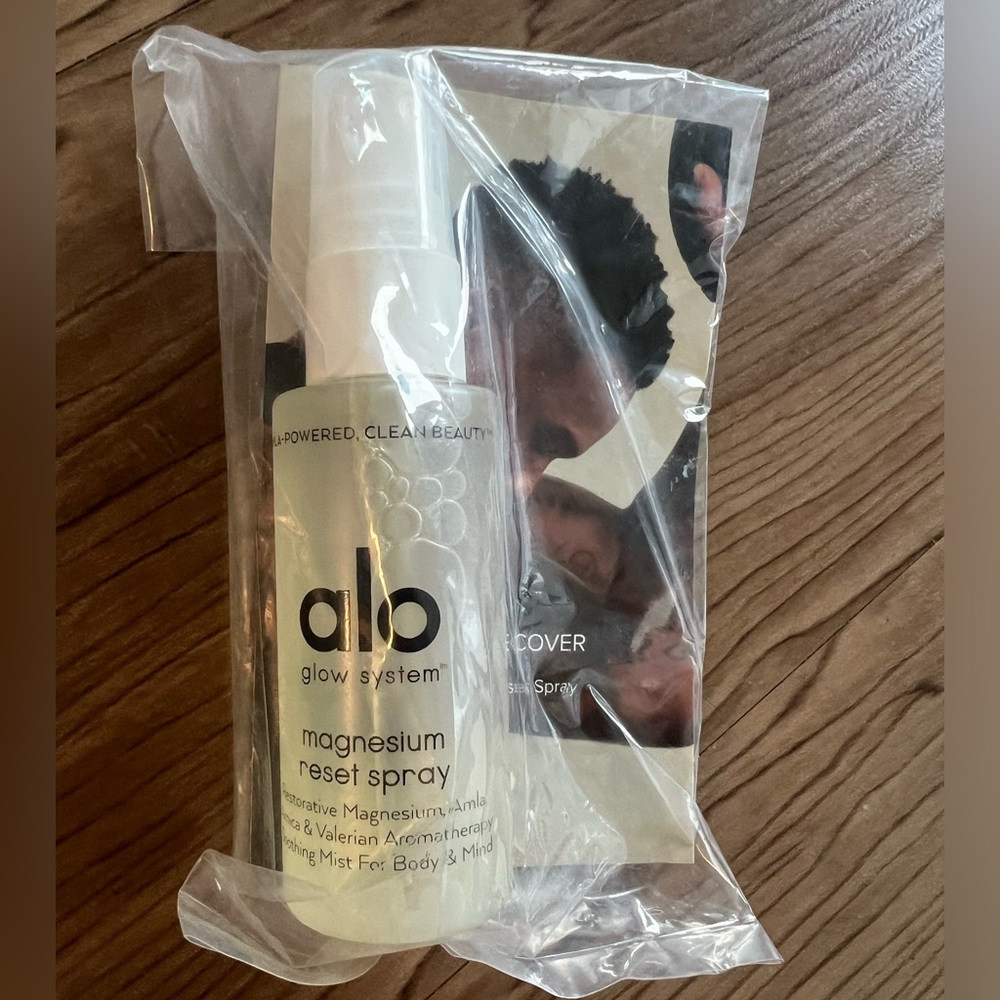 Alo Yoga Glow System- Magnesium Reset Spray- 45 MG